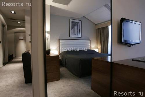Atrium Hotel 19